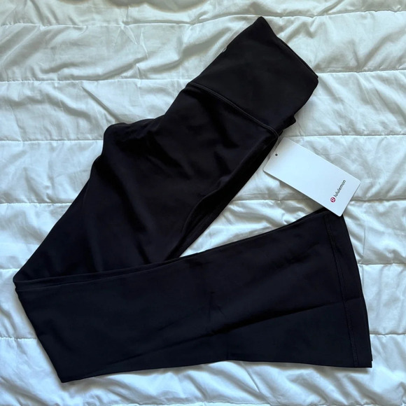 🆕🖤 Lululemon Align Asymmetrical Waist Mini Flare Pant 32” - Black - Picture 1 of 12